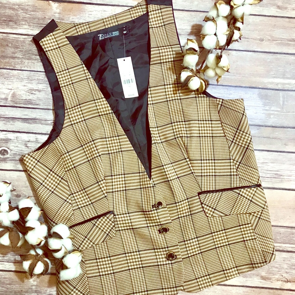 New York &Co NWT vest